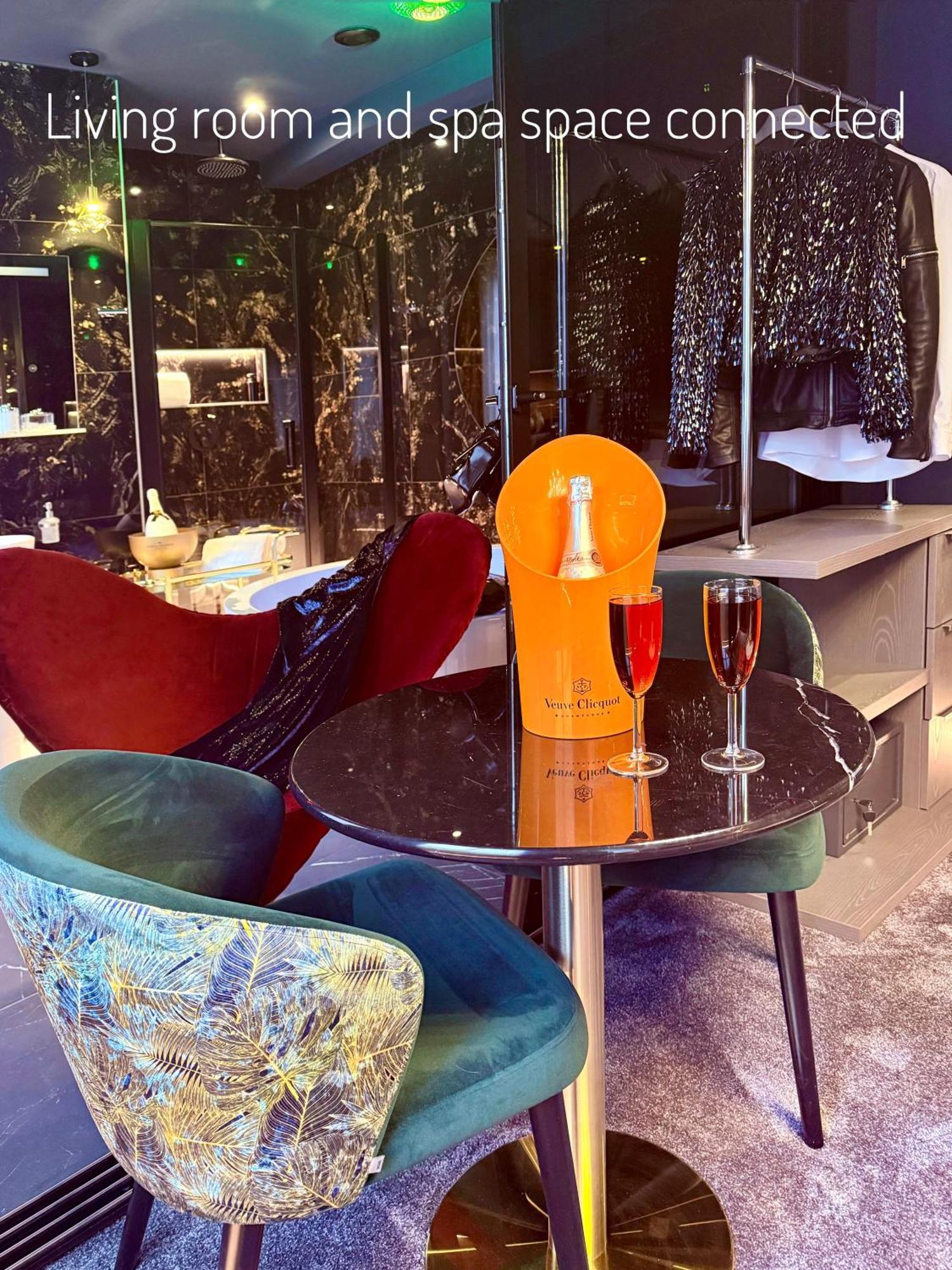 Life Voyage Residence & Spa - Strasbourg'S City Center Luxury Experience Quarto foto